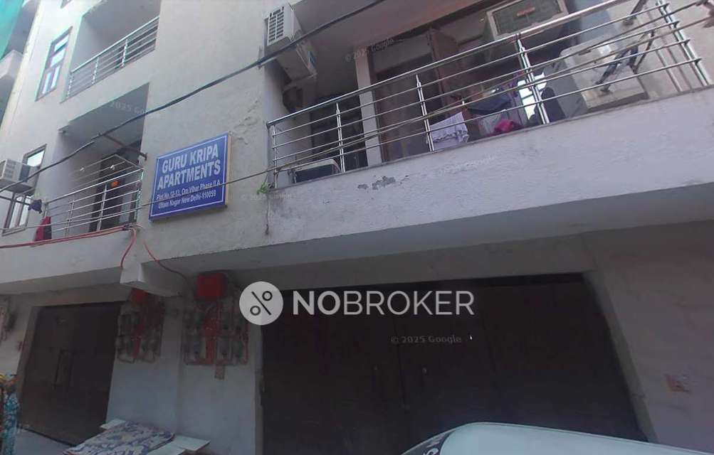 3 BHK Flat In Guru Kripa Niwas  For Sale  In Kotla Mubarakpur, South Extension Part 1