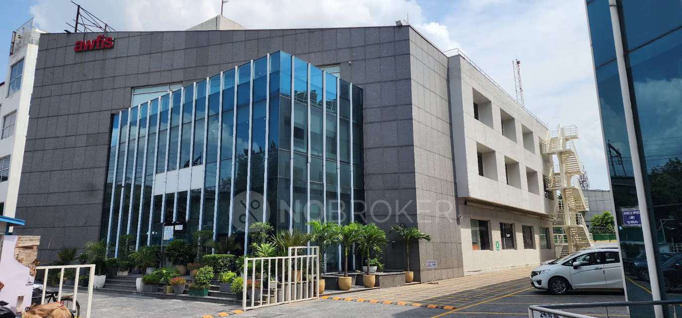 Office Space in Sarita Vihar, Delhi for Rent 