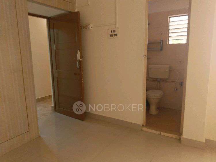 2 BHK Flat In Shirke Apartment For Sale  In S-hig-b 7th Block 4th Cross, 4th Main Rd, Yelahanka 5th Phase, Yelahanka New Town, Bengaluru, Karnataka 560064, India