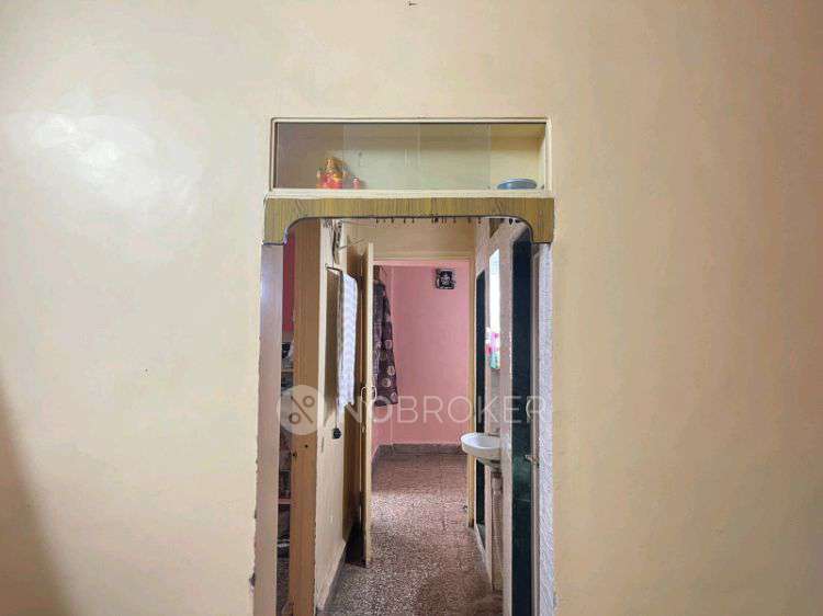 Shared Room for Female In 1 BHK  In We Have A 1bhk Flat, And 2 Girls (working In It) Are Already Staying Here.
We Are Looking For One More Girl To Join Us.

? Rent: ?4,000
? Deposit: ?8,000
?? Location: Kanchan Plaza Society, Near Lokseva Hanuman Mandir, Gadital, Hadapsar
 In Gw3j+p4p, Bhosale Garden Rd, Aru Nagar, Triveni Nagar, Hadapsar, Pune, Maharashtra 411028, India