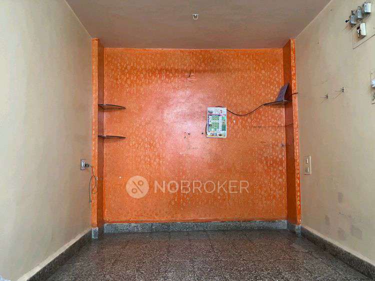 Shared Room for Female In 1 BHK  In We Have A 1bhk Flat, And 2 Girls (working In It) Are Already Staying Here.
We Are Looking For One More Girl To Join Us.

? Rent: ?4,000
? Deposit: ?8,000
?? Location: Kanchan Plaza Society, Near Lokseva Hanuman Mandir, Gadital, Hadapsar
 In Gw3j+p4p, Bhosale Garden Rd, Aru Nagar, Triveni Nagar, Hadapsar, Pune, Maharashtra 411028, India