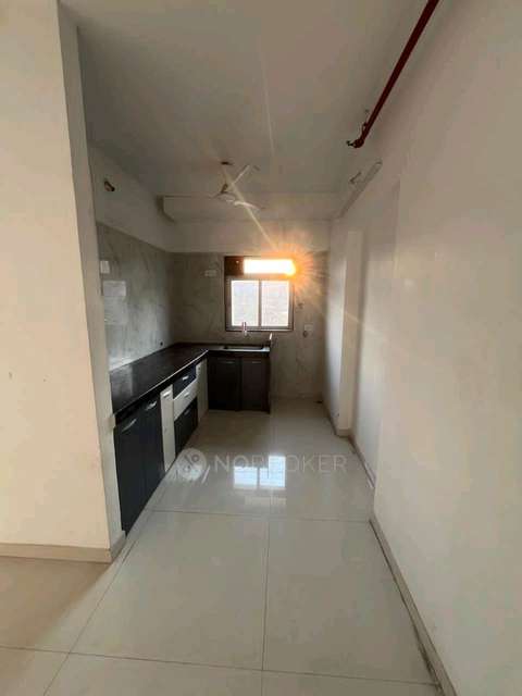 2 BHK Flat In Shraddha Pinnacle For Sale  In Vikhroli East Tagore Nagar.1