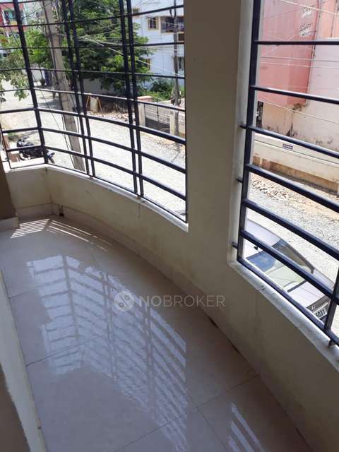 2 BHK Flat In Sai Bharath Apartment For Sale  In Thoraipakkam