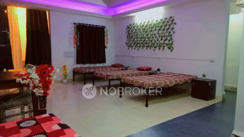 PG for Girls in Deep Bunglow Chowk