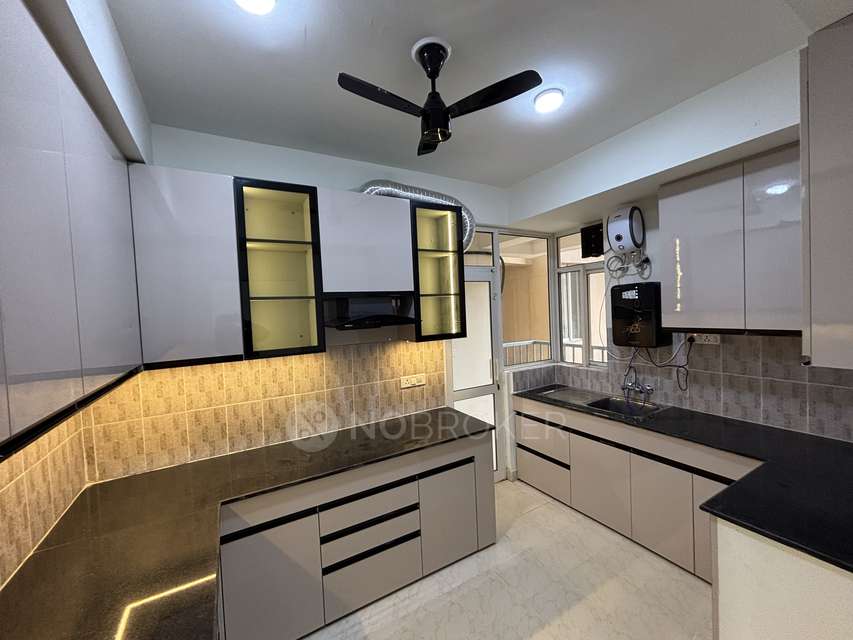 4 BHK Flat In Arise Apartments for Rent  In Sector 92