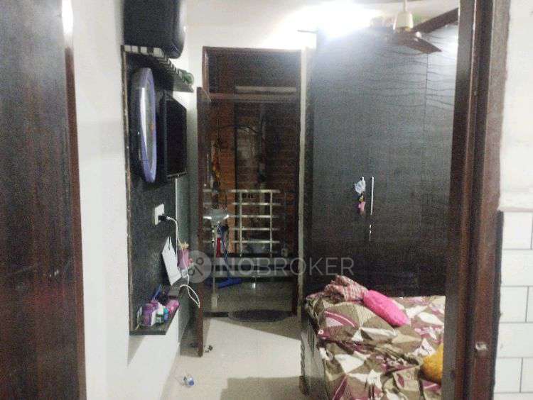 1 BHK Flat In Standalone Building  for Rent  In Dwarka
