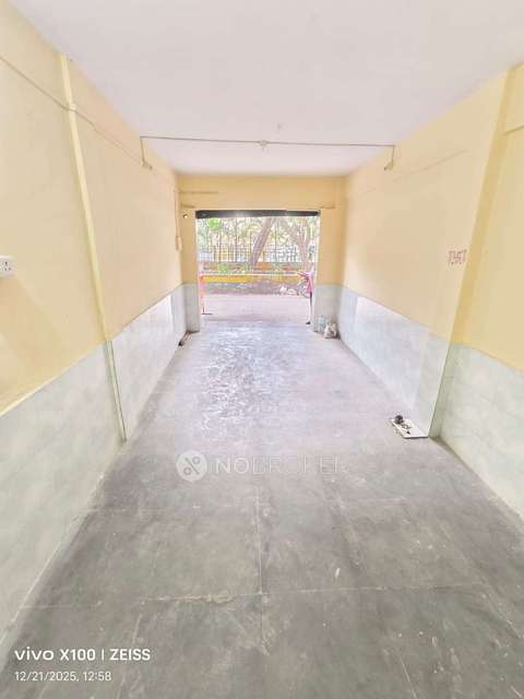 Shop in Vastu Anand Apartment, Mumbai for Rent 