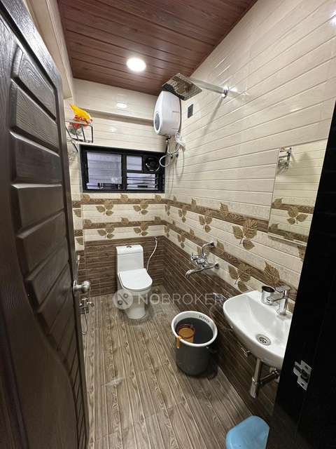 PG for Girls in Karvenagar