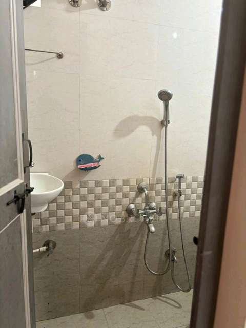 Single Room for Male In 2 BHK  In Maurya Vihar In 5338, Maurya Vihar, Kothrud, Pune, Maharashtra 411038, India