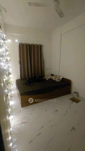 Shared Room for Female In 1 BHK  In Pimpri-chinchwad