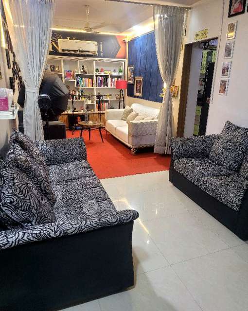 Single Room for Male In 2 BHK  In Indus Chs In Andheri West