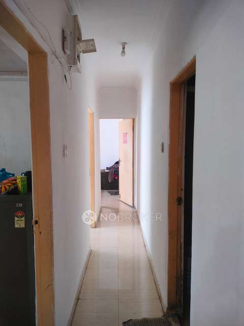 2 BHK Flat In Summit Appartment, Goregaon East For Sale  In Goregaon East