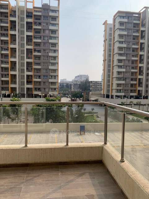 2 BHK Flat In Kolte Patil Western Avenue For Sale  In Wakad