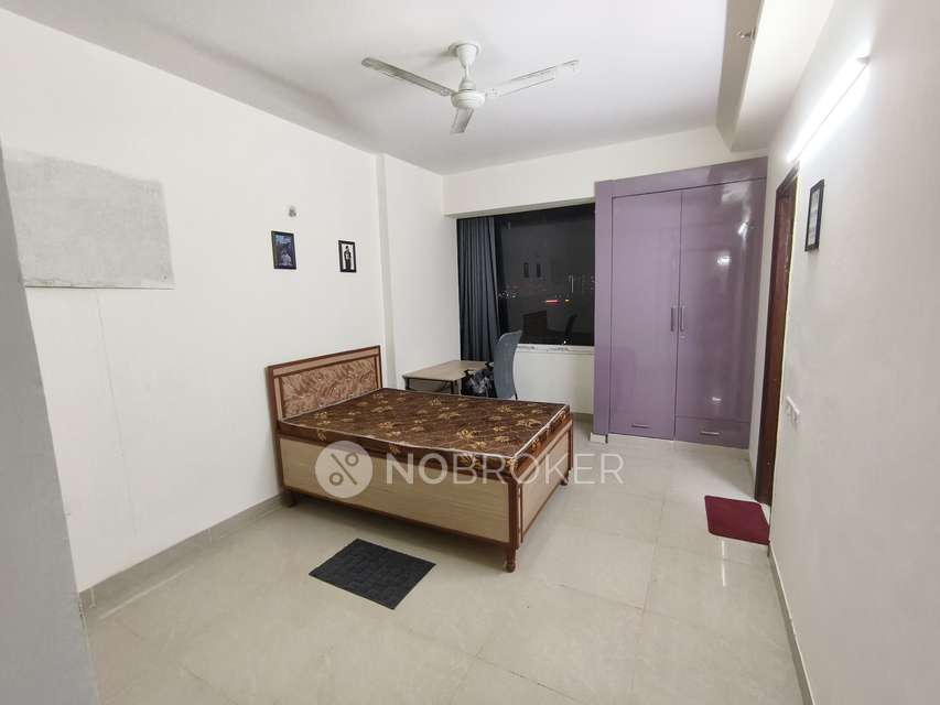 Shared Room for Male In 3 BHK  In Apartment In Sector 107