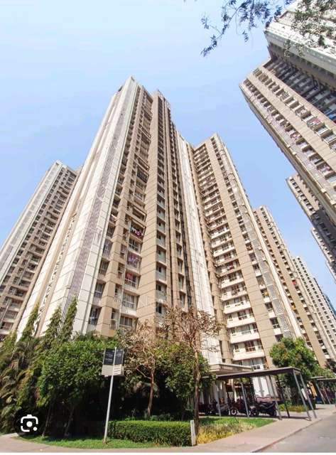Single Room for Male In 2 BHK  In Lodha Amara In Thane