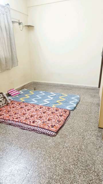 Shared Room for Female In 2 BHK  In Chintamani Housing Society Aundh In Aundh