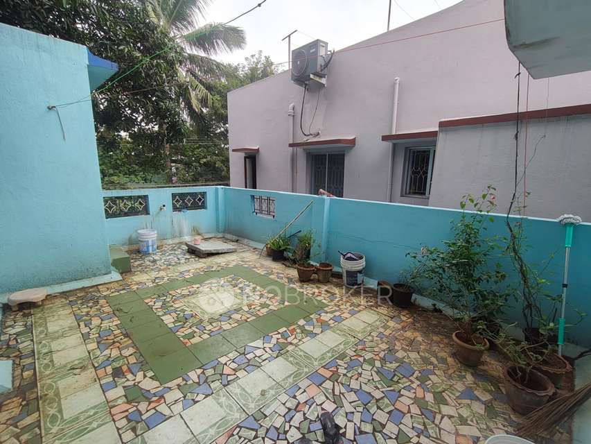 2 BHK House for Rent  In Selaiyur