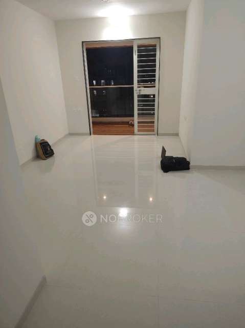 2 BHK Flat In Basil Mondale for Rent  In  Mundhwa