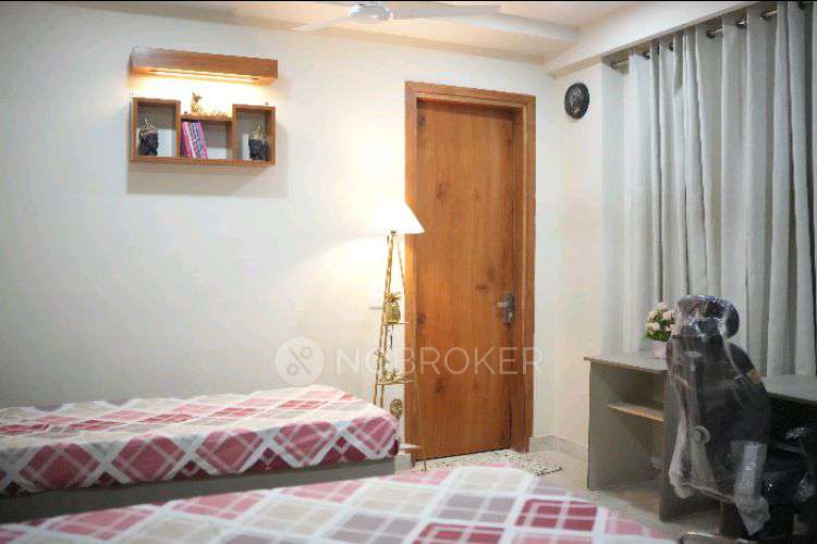 PG for Girls in Kamla Nagar