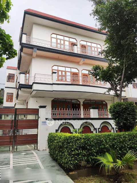 4+ BHK House For Sale  In Sector 92, 