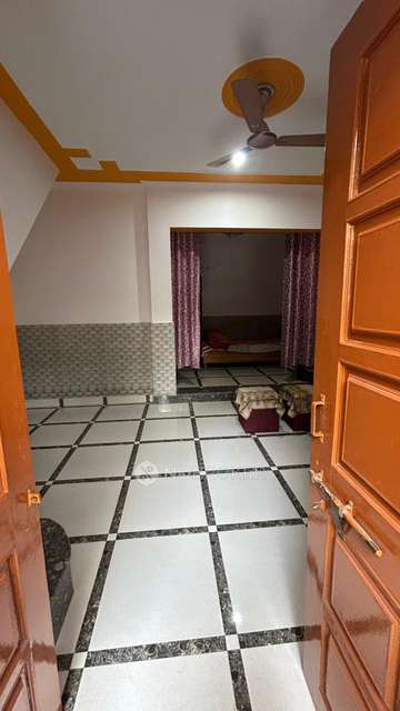 1 BHK House for Rent  In Sector 2