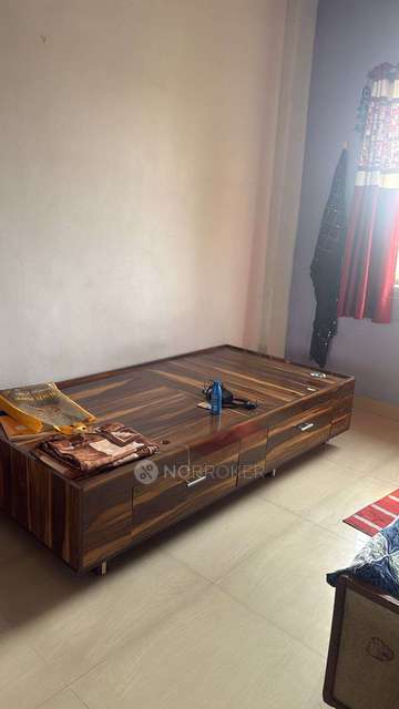 2 BHK Flat In Shantiban Housing Society(single Sharing For Female) for Rent  In Shantiban Co-op Housing Society