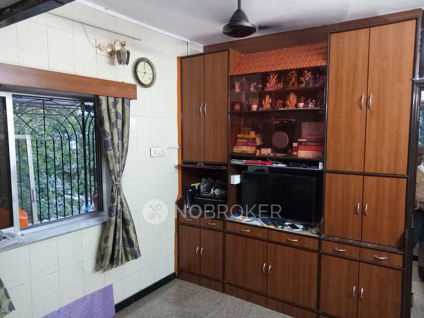 1 BHK Flat In Kabirashram Chs For Sale  In Lower Parel