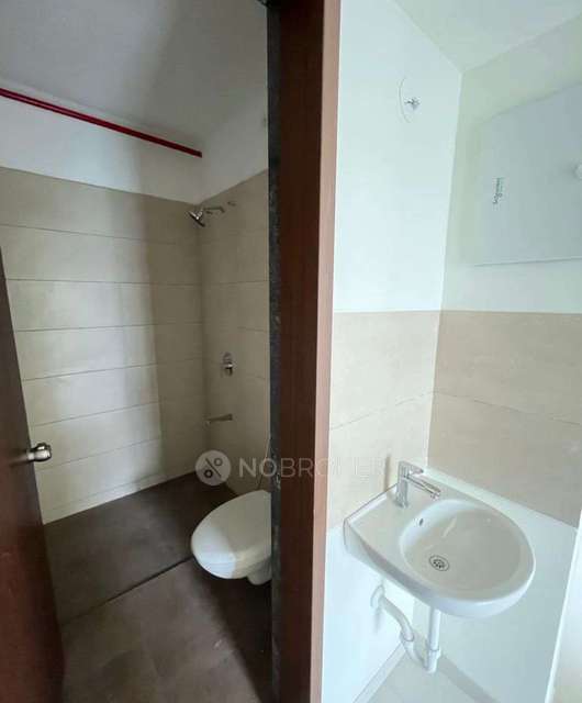 Shared Room for Female In 2 BHK  In Park Connect In Hinjawadi, Pimpri-chinchwad