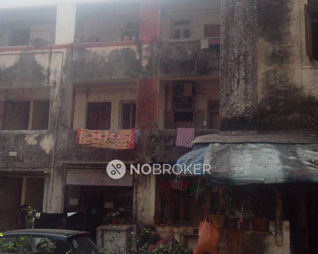 1 RK Flat In Baria Mansion For Sale  In Malad West