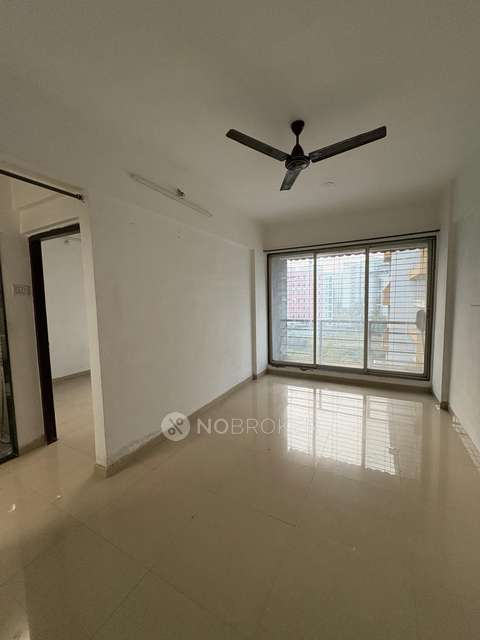 1 BHK Flat In Silver Arch Tower, Silver Arch Tower for Rent  In Sector 23