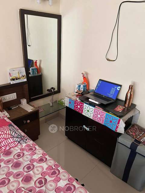 Single Room for Male In 2 BHK  In Prism Enclave In Kandivali East