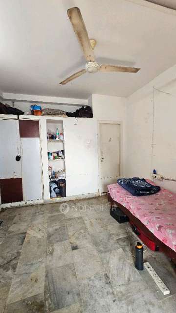 Single Room for Male In 1 BHK  In Amrutha Valley In Banjara Hills