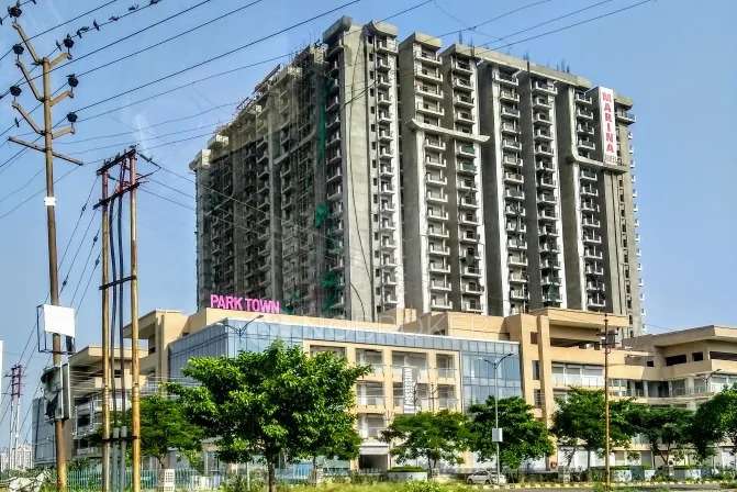 Shop in Aditya Park Town, Ghaziabad for sale 