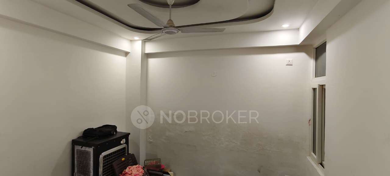 3 BHK Flat In Standalone for Rent  In Sector 1