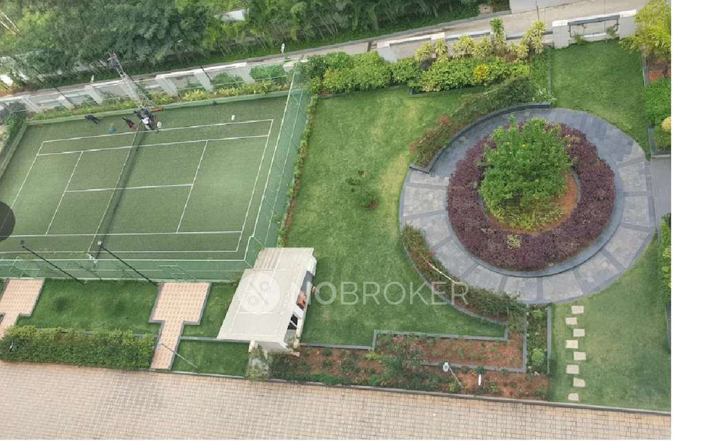 Shared Room for Female In 3 BHK  In Shriram Signiaa In Electronic City