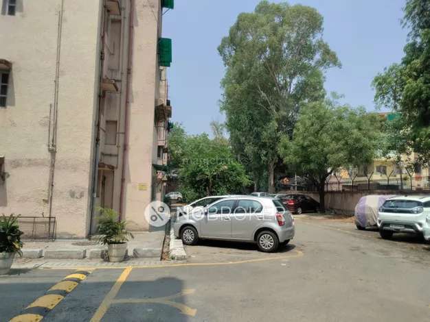 2 BHK Flat In Anandvan Chs For Sale  In Paschim Vihar