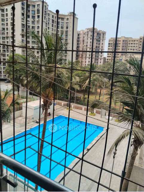 Single Room for Female In 3 BHK  In Rajveer Apartments In Andheri West, Mumbai