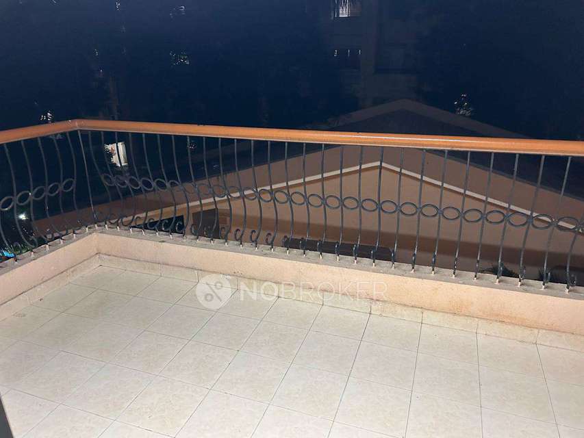 3 BHK Flat In Silver Dale Co Op Hsg Socy Bt Kawade Road for Rent  In Bt Kawade Bus Stop