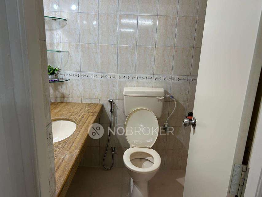 3 BHK Flat In Silver Dale Co Op Hsg Socy Bt Kawade Road for Rent  In Bt Kawade Bus Stop