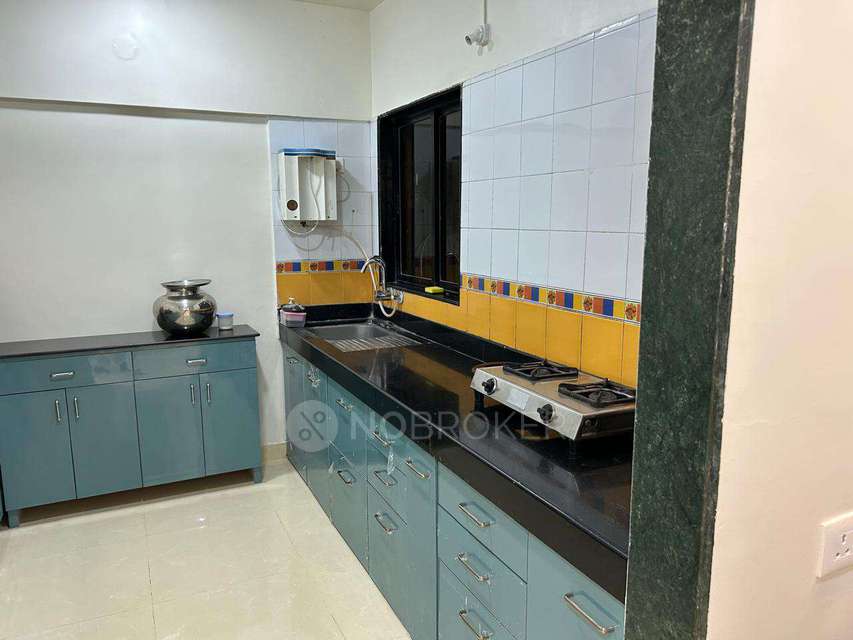 3 BHK Flat In Silver Dale Co Op Hsg Socy Bt Kawade Road for Rent  In Bt Kawade Bus Stop