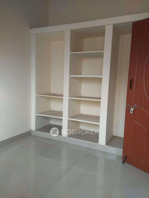 2 BHK Flat In Sreepuram Nivas For Sale  In Gowriwakkam