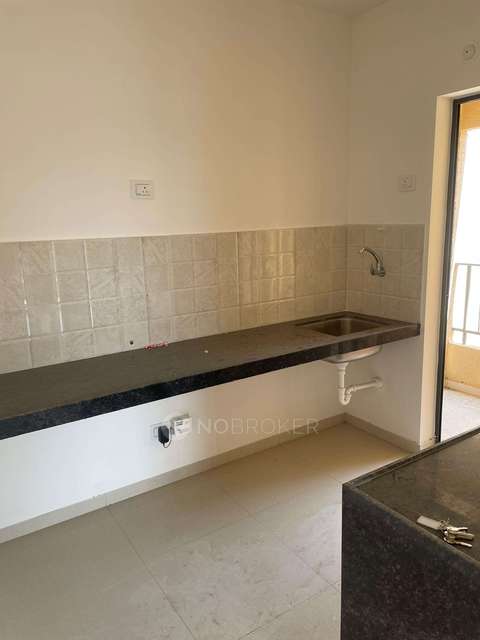 Single Room for Male In 2 BHK  In Joyville Hadapsar Annexe  In Joyville Hadapsar Annexe 
