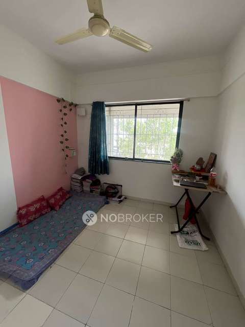 Shared Room for Female In 1 BHK  In Apartment In Kothrud