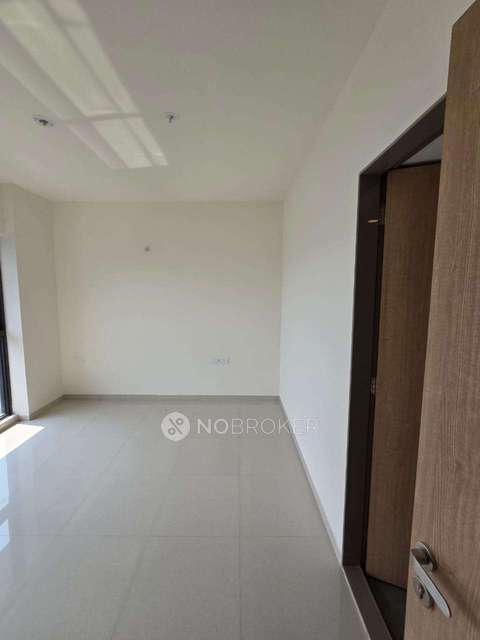 3 BHK Flat In Lodha Woods For Sale  In Kandivali East