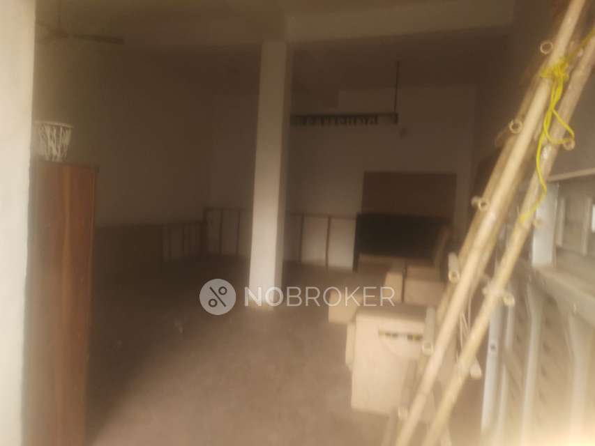 Godown/Warehouse in Khazoori Khas, Delhi for Rent 
