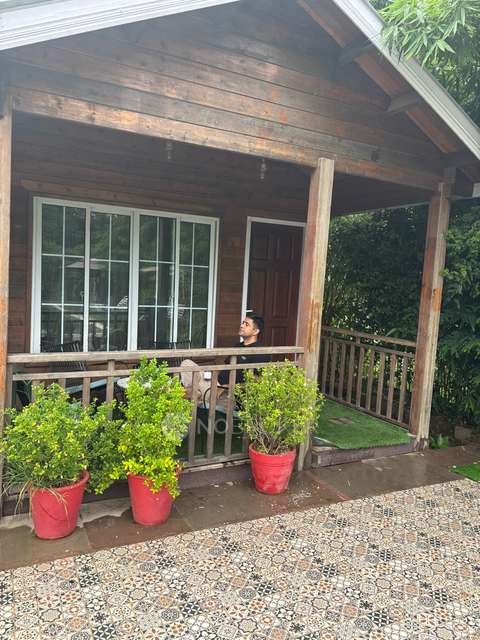 Shop in Sector 74, Gurgaon for Rent 