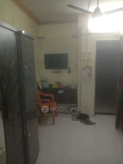 1 RK Flat In Gulab Nivas Dombivali East for Lease  In Hanuman Mandir