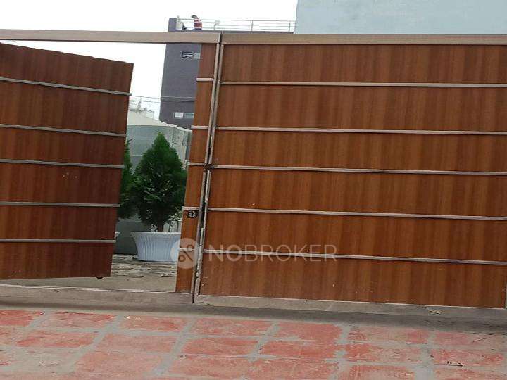 1 BHK House for Rent  In Sector 72