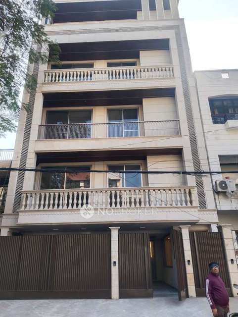 3 BHK Flat for Rent  In  Greater Kailash