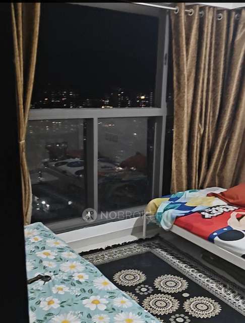 PG for Girls in Kandivali East